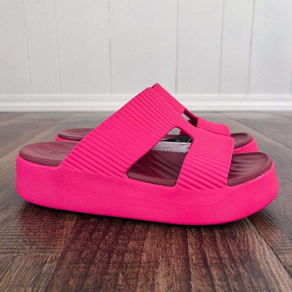 Crocs Getaway Groove Chunky Platform Sandal Strappy Size 7 Dragon Fruit Pink - Picture 14 of 14